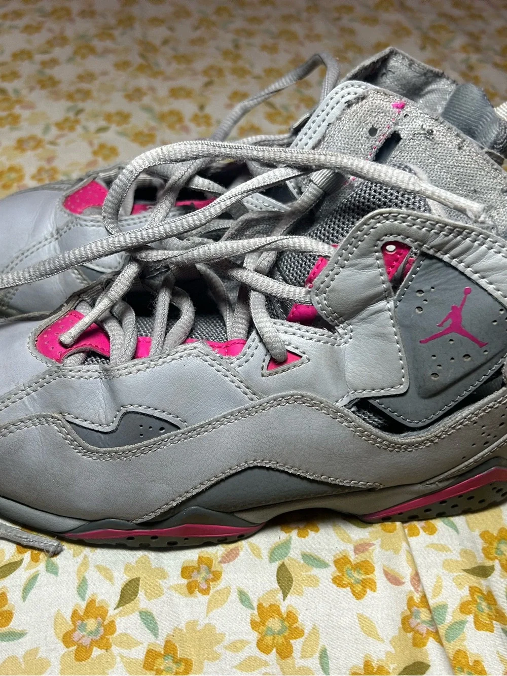 Jordan Youth Shoe in Gray and White